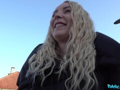 Amatør, Rumpe, Stor kukk, Europeisk, Naturlige bryster, Utendørs, Fitte, Skjørt