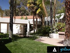 In den arsch, Arschfick von zwei schwänzen, Fingern, Hd, Muschi, Weibliche ejakulation, Strapon, Titten