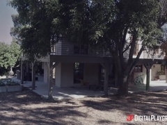 Blondine, Blasen, Hundestellung, Fingern, Würgen, Natürlichen titten, Piercing, Tätowierung