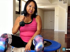 Азиатки, Брюнетки, Спортзал, Мастурбация, Зрелые, Милф, Соло, Игрушки