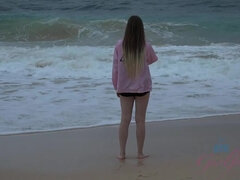 Niki likes to flash you all over Hawaii