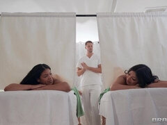 Stor røv, Stor pik, Pik sutte, Brunette, Hundestilling, Mor jeg gerne vil kneppe