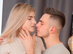 Жопа, Блондинки, Минет, Собачьи, Поцелуи, Лизание, Стриптизерша, Молоденькие