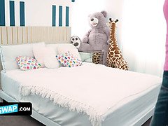 Ložnice, Stříkání spermatu, Na obličej, Čtveřice, Hd, Přírodní prsa, Tabu, Teenka