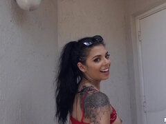 Amerykański, Tyłek, Latynoska, Naturalne cycki, Na wolnym powietrzu, Pirsing, Punkt widzenia, Cycki