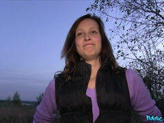 Leie, Arsch, Blasen, Betrug, Handjob, Im freien, Pov, Öffentlich