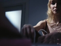 Blondin, Avsugning, Långt ner i halsen, Erotisk, Fingering, Slick, Underkläder, Liten och nätt