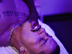 Amatör, Anal, Sperma shot, Homosexuell, Grupp, Handjobb, Mellanrasig, Tatuering