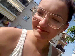 18 ans, Amateur, Belle grosse femme bgf, Brunette brune, Européenne, Masturbation, Petite femme, Réalité