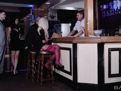 Jato de porra, Facial, Lingerie, Tatuagem