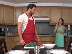 18 χρονον, Κώλος, Μεγάλος πούτσος, Μεγάλα βυζιά, Πίπα, Μελαχροινή, Closeup, Έφηβος