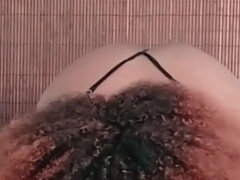 아마추어, 크고 아름다운 여자, 혼자