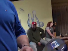 Leie, Blasen, Gehörnter ehemann, Freundin, Hardcore, Pov, Öffentlich, Titten