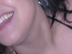 Bundão, Peitos grandes, Biquine, Jato de porra, Festa