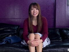 Brunette brune, En levrette, Fétiche, Japonaise, Léchez, Naturelle, Seins naturels, Nénés