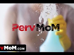 Gros seins, Sucer une bite, Femme couguar, Tir de sperme, Gorge profonde, Mère que j'aimerais baiser, Criant, Belle mère