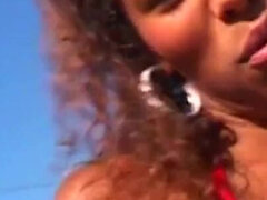 Zwart, Buiten, Pissen