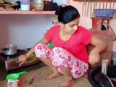 18 ans, Tante, Voiture, Indienne, Domestique, Maman, Belle mère, Uniforme