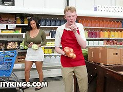 Большая жопа, Большие сиськи, Черненькие, Хд, Чудовищные размеры, На публике, Кричащие