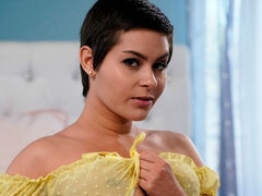 Amateur, Sucer une bite, Brunette brune, Fait maison, Léchez, Petite femme, Cheveux courts, Adolescente