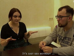 Perse, Sitominen alistaminen sadomasokismi masokismi, Ruskeahiuksinen, Selkäsauna, Hieronta, Eturauhanen, Strap on dildo, Tatuointi