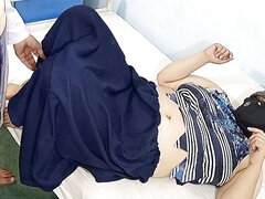 Indian BBW Wife's Pussy Fucked by Doctor When Coming to Hospital for Gynaecology Check-up, Desi Doctor Patient Fucked
