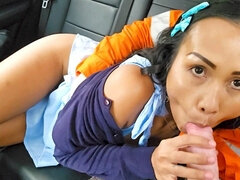 Leie, Asiatisch, Grosse titten, Auto, Hd, Milf, Pov, Öffentlich