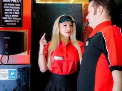 Stor rumpe, Stor kukk, Store pupper, Blond, Kukk suging, Bakfra, Milf