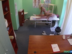 Amatör, Avsugning, Creampie, Handjobb, Slick, Sjuksköterska, Fitta, Uniform