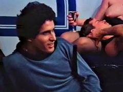 Kisbaba, Ondó fröcskölés, Erotikus, Négyes, Kőkemény, Pornósztárok, Gyengéd kefélés, Régebbi évjáratú pornó