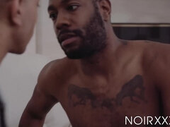 Anal, Sucer une bite, Tir de sperme, Gorge profonde, Homosexuelle, Branlette thaïlandaise, Hard, Interracial