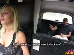 Stora tuttar, Avsugning, Bil, Sperma shot, Handjobb, Hd, Slick, Fitta