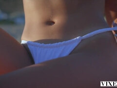 Orgasmic 3some with couple of teenage babes