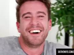 Duży tyłek, Blondynka, Obciąganie, Palcówka, Gospodyni domowa, Ostro, Pończochy, Żona