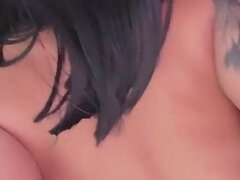 Szépség, Hatalmas hátsó, Cumizás, Édes, Latin lány, Természetes mellek, Nézőpont, Lovaglás