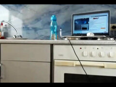 Amateur Sexydea Squirting on Live Webcam