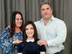 큰 가슴, 흑갈색 머리, 핑거링, 키스, 대단히, 수음, 보지, 스트리핑