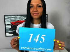 Μεγάλος κώλος, Μεγάλος πούτσος, Μεγάλα βυζιά, Πίπα, Μελαχροινή, Σε στάση σκύλου στα τέσσερα, Κοκκαλιάρης, Έφηβος