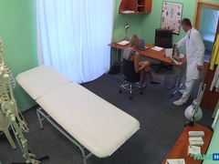 Leie, Lesbisch, Lecken, Krankenschwester, Büro, Muschi, Uniform, Spanner