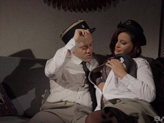 Makuuhuone, Iso perse, Iso kulli, Isot tissit, Ruskeahiuksinen, Takaapäin, Äiti jota haluaisin panna, Sukkahousu