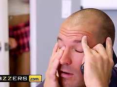 Big knockers at college - (Skyla Novea, Sean Lawless) - skyla hates investigating - brazzers