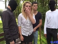 Enthousiasteling, Anaal, Blond, Frans, Groepseks, Ondergoed, Buiten