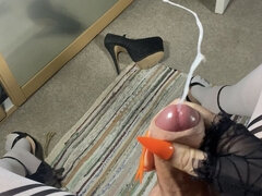 Britisk, Sædskud, Hæle, Lingerie, Nylonstrømper, Pov, Solo, Strømper