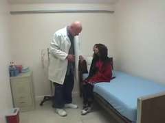 딜도, 하드코어, 다른 인종간의