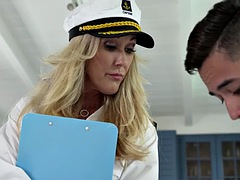 Velik kurac, Velike joške, Blondinka, Fafanje, Obrazno, Hardcore, Milf, Trojček