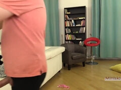 Stor rumpe, Brunette, Barmfager, Bløtkake, Hd, Milf, Strømper, Tattovering