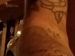 Offentlig, Solo, Tatuering