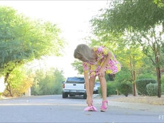 Φόρεμα, Τακούνια, Μασάζ, Αυνανισμός, Οργασμός, Δημόσιο, Μόνος, Στρώνουν