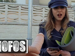 Cul, Brunette brune, Éjaculation interne, Hd, Pov, Chatte, Chevaucher, Rasée