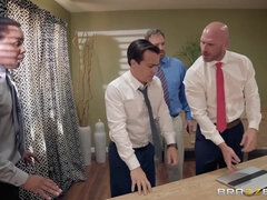 Analny, Duże cycki, Brunetka, Zwariowany, Lizanie, Cipka, Jazda konna, Palenie